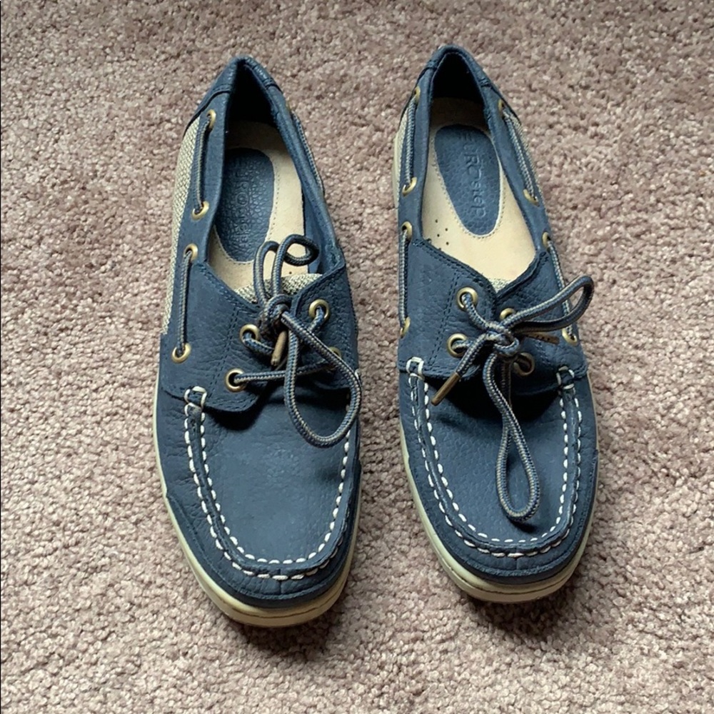 Euro Step Leather Womens  Deck Shoes